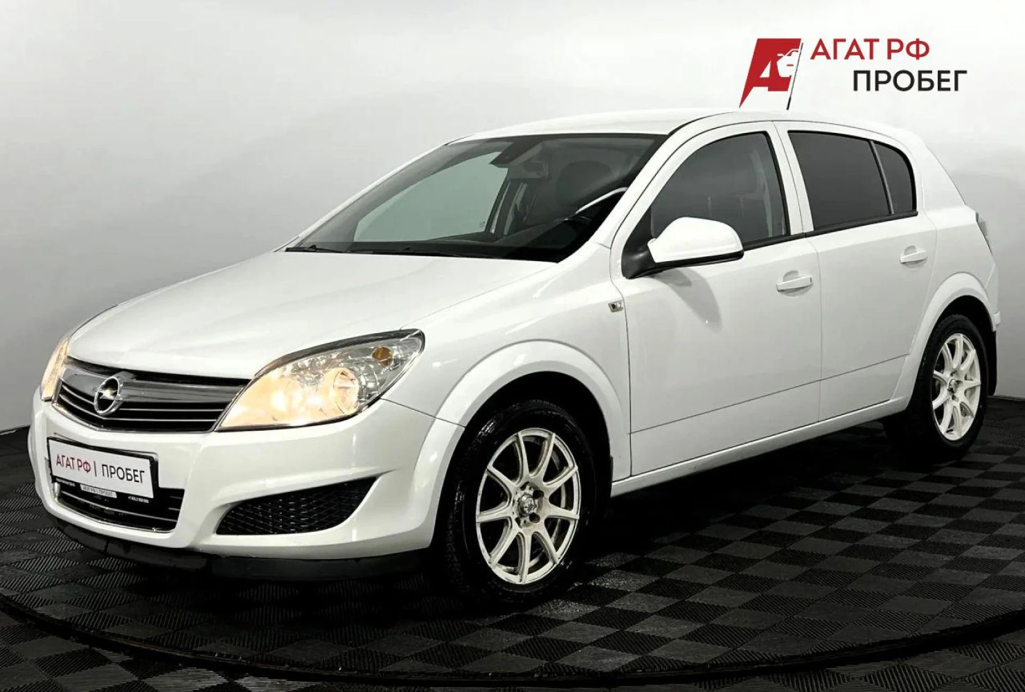 Opel Astra, 2012
