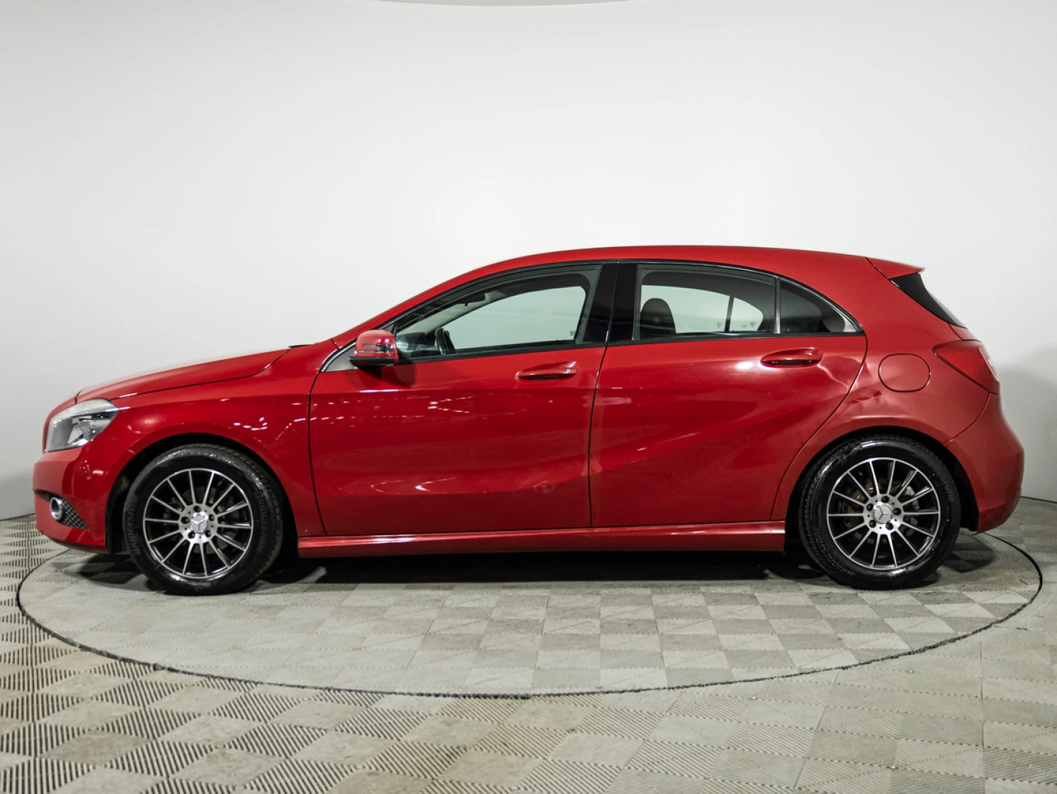 Mercedes-Benz A-Класс, 2014