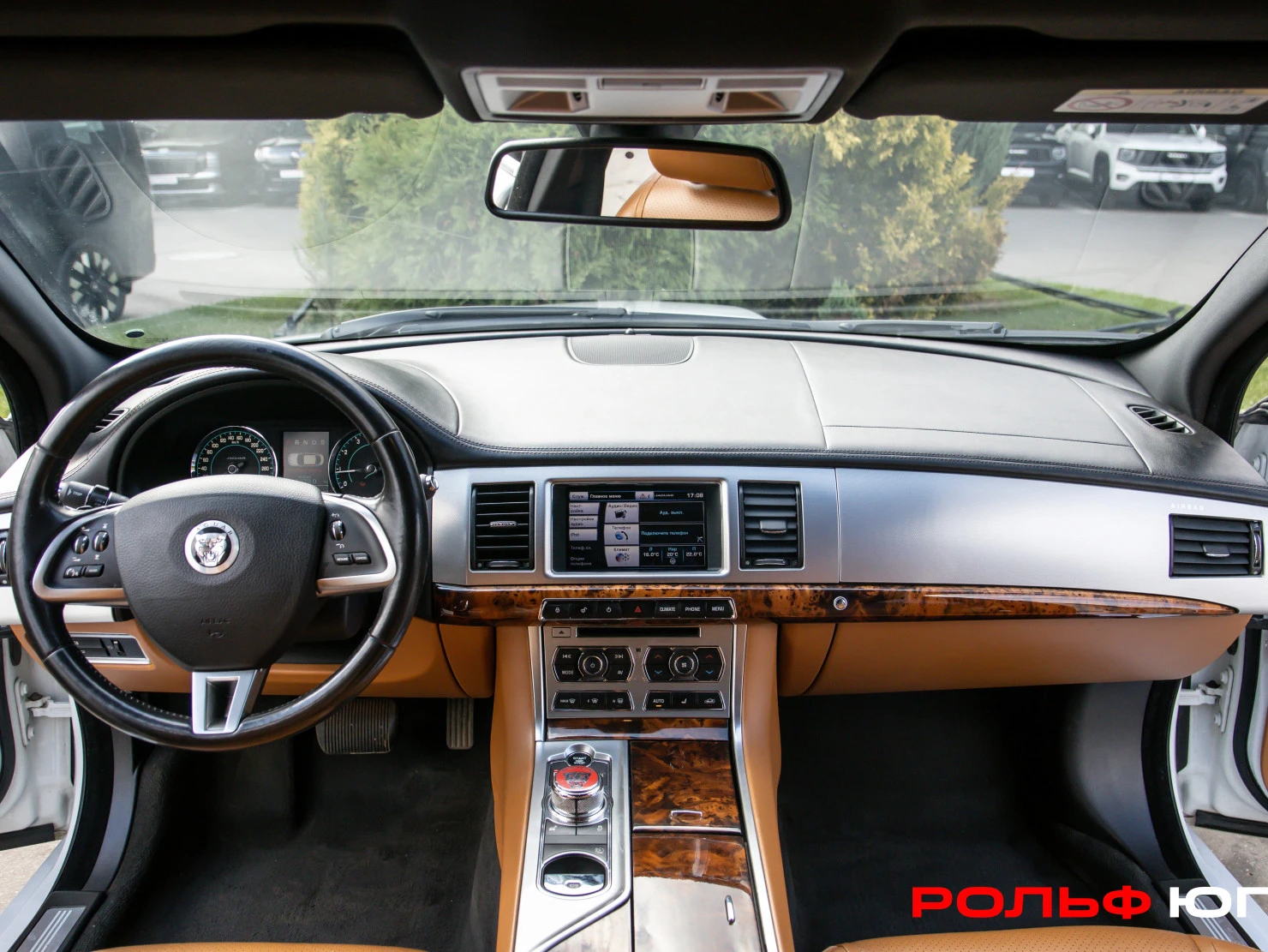 Jaguar XF, 2014