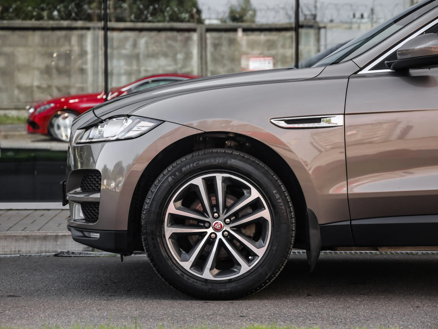 Jaguar F-PACE, 2017