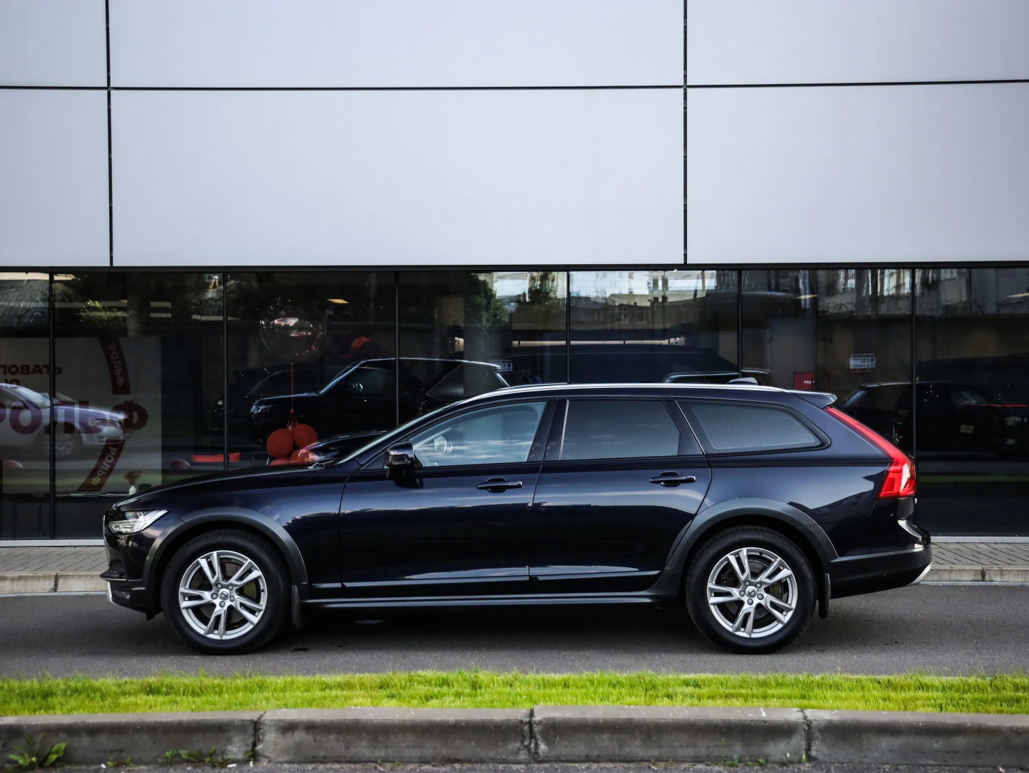 Volvo V90 Cross Country, 2017