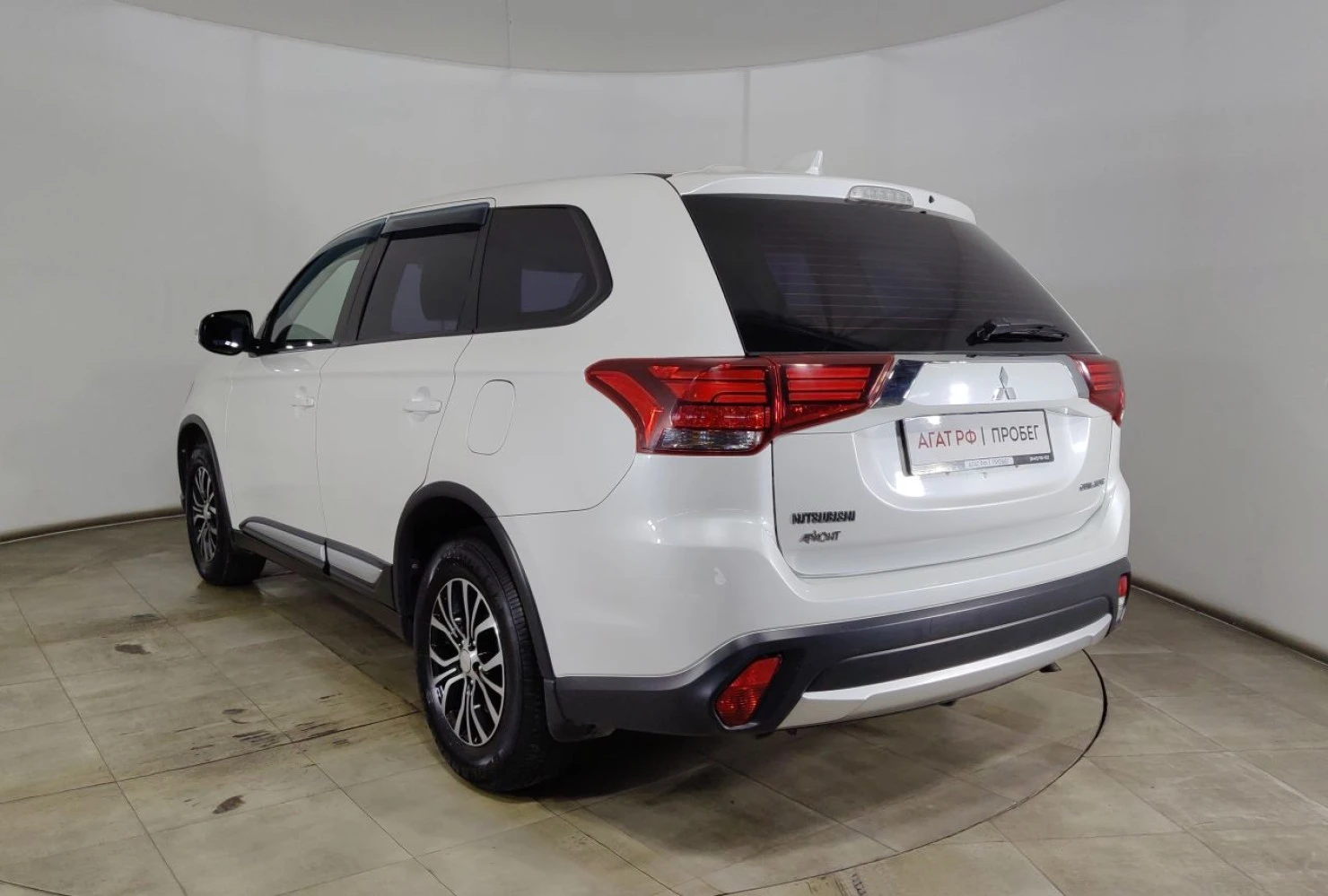 Mitsubishi OUTLANDER, 2017