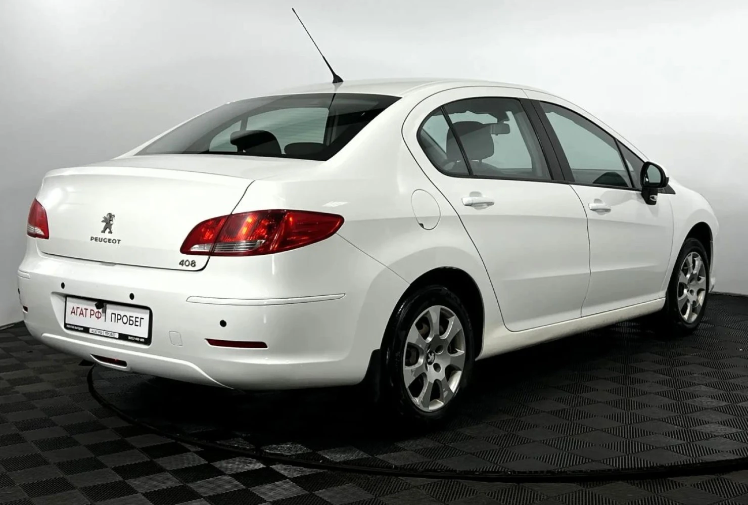 Peugeot 408, 2013