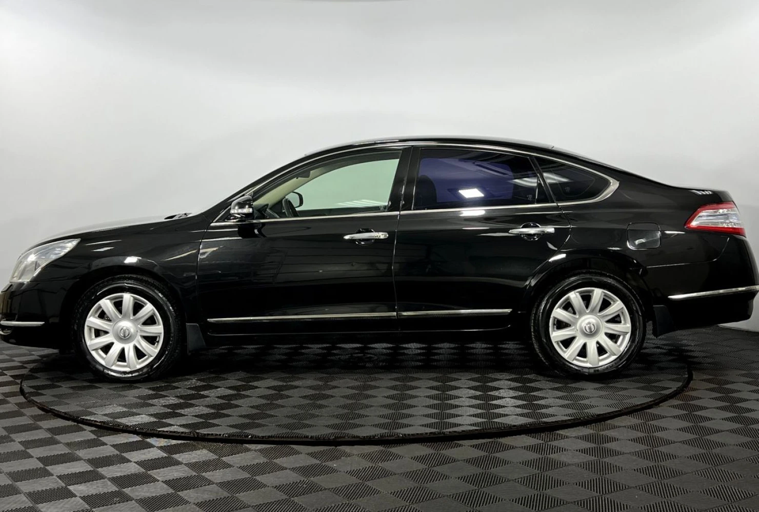 Nissan Teana, 2011