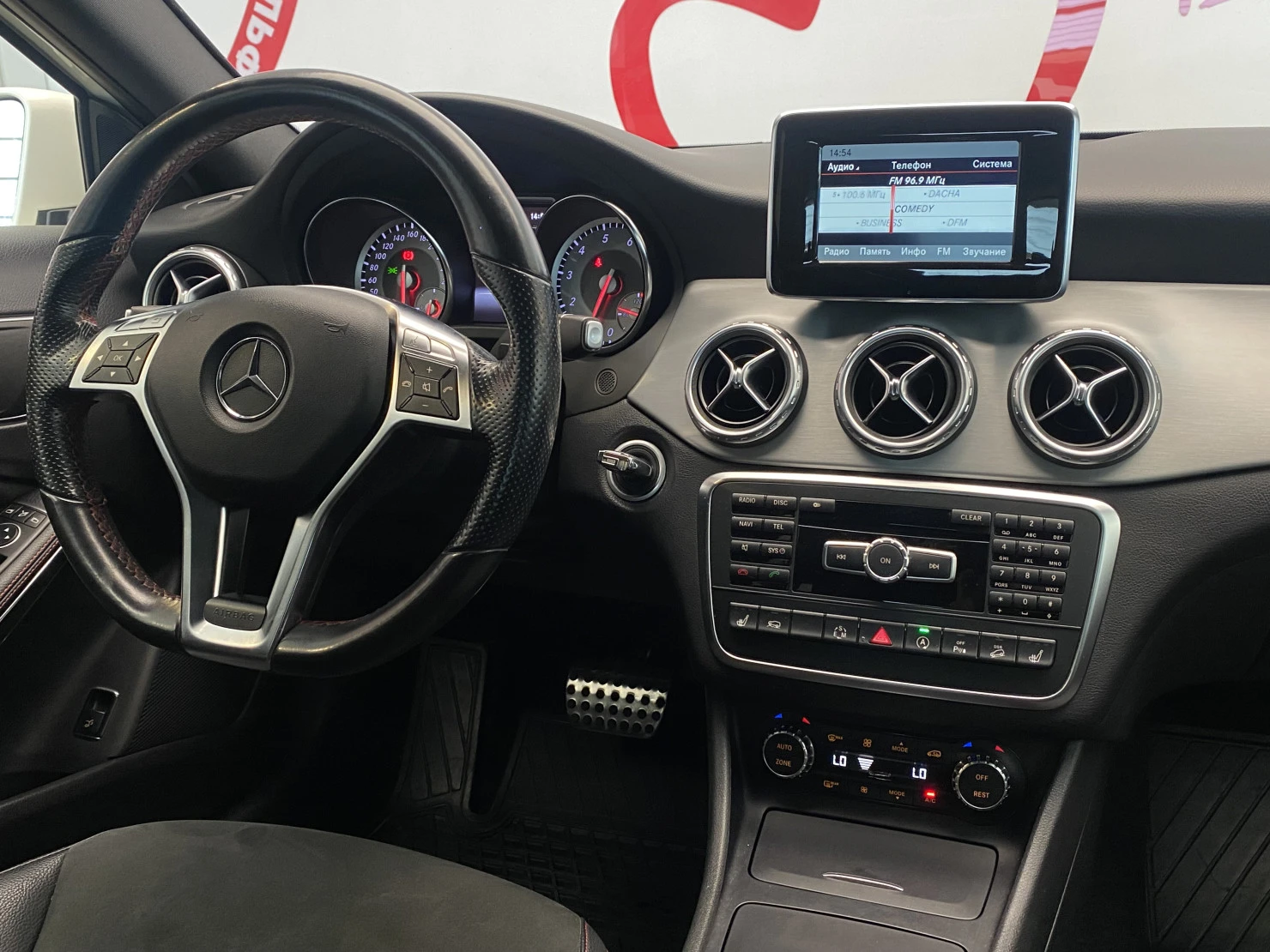 Mercedes-Benz GLA, 2014
