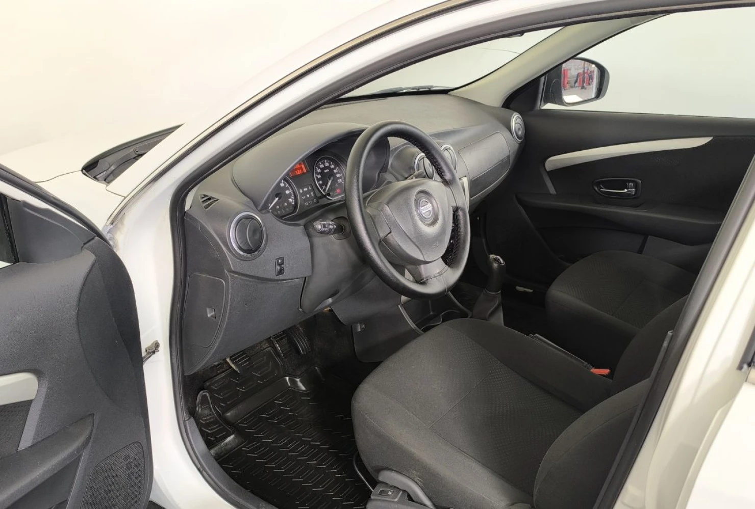 Nissan Almera, 2014