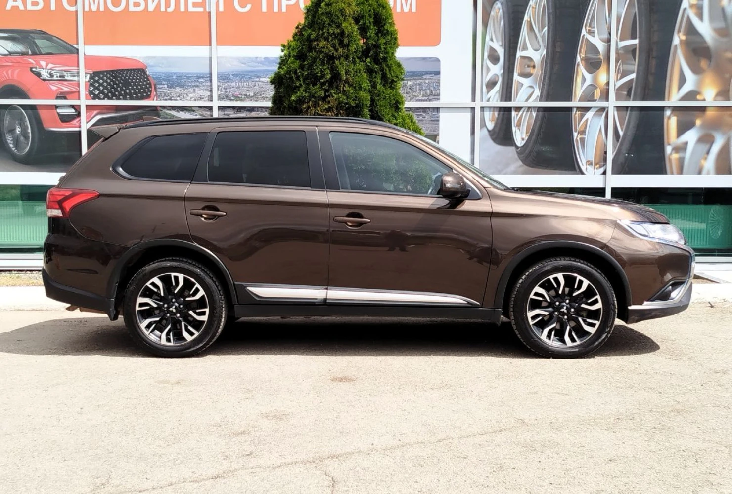 Mitsubishi OUTLANDER, 2021