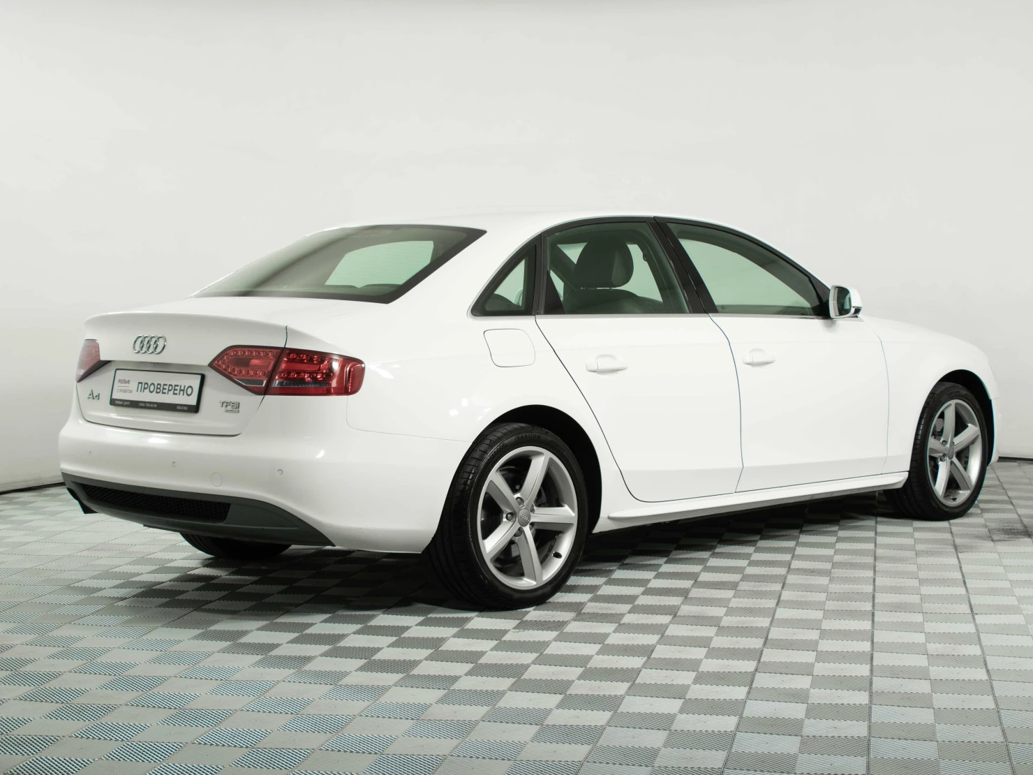 Audi A4, 2011
