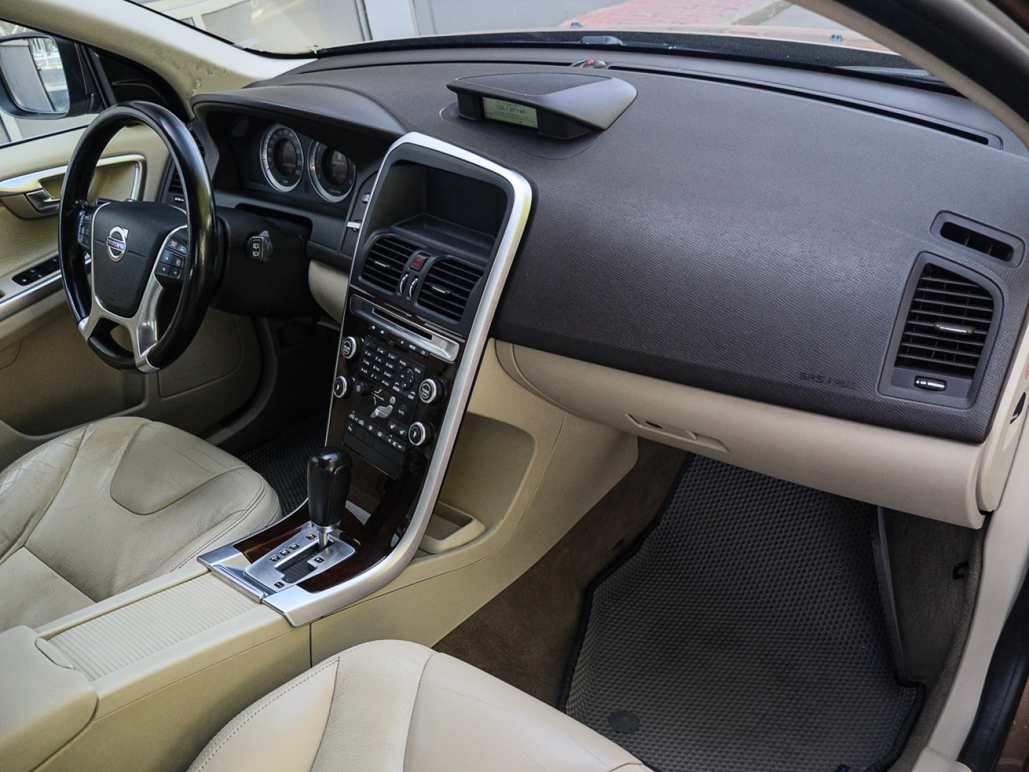 Volvo XC60, 2010