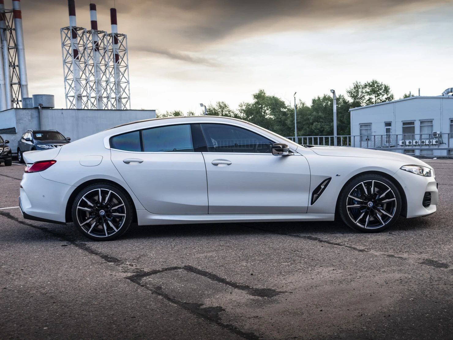 BMW 8 серии, 2022
