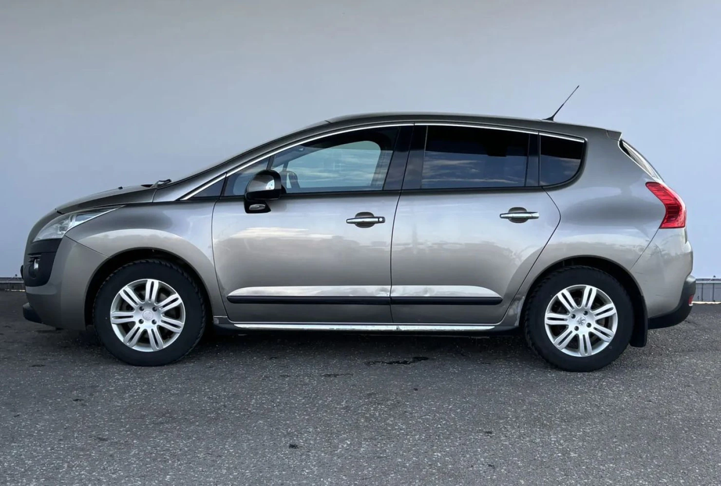 Peugeot 3008, 2011