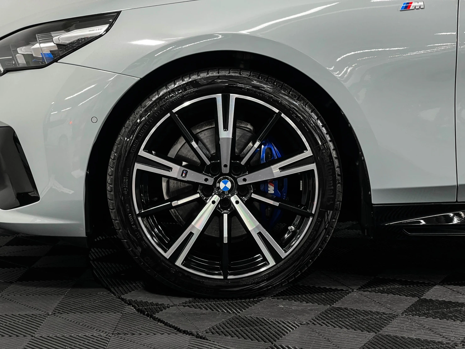 BMW 5 серии, 2024