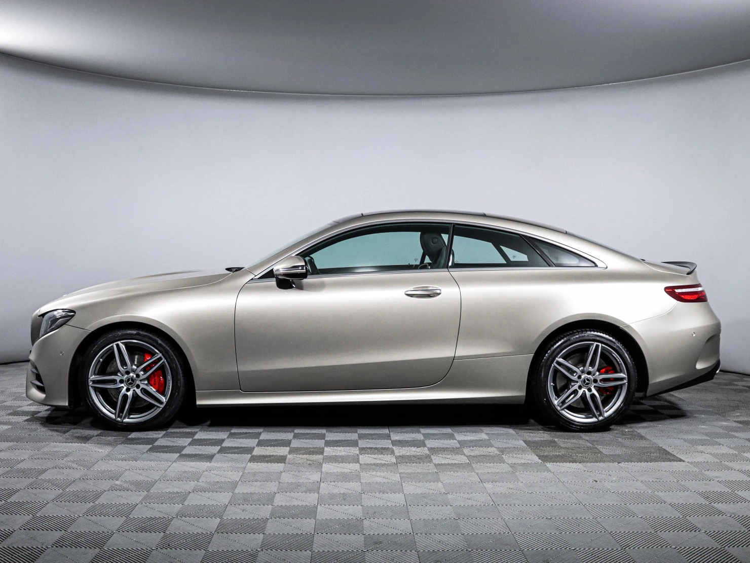 Mercedes-Benz E-Класс, 2018