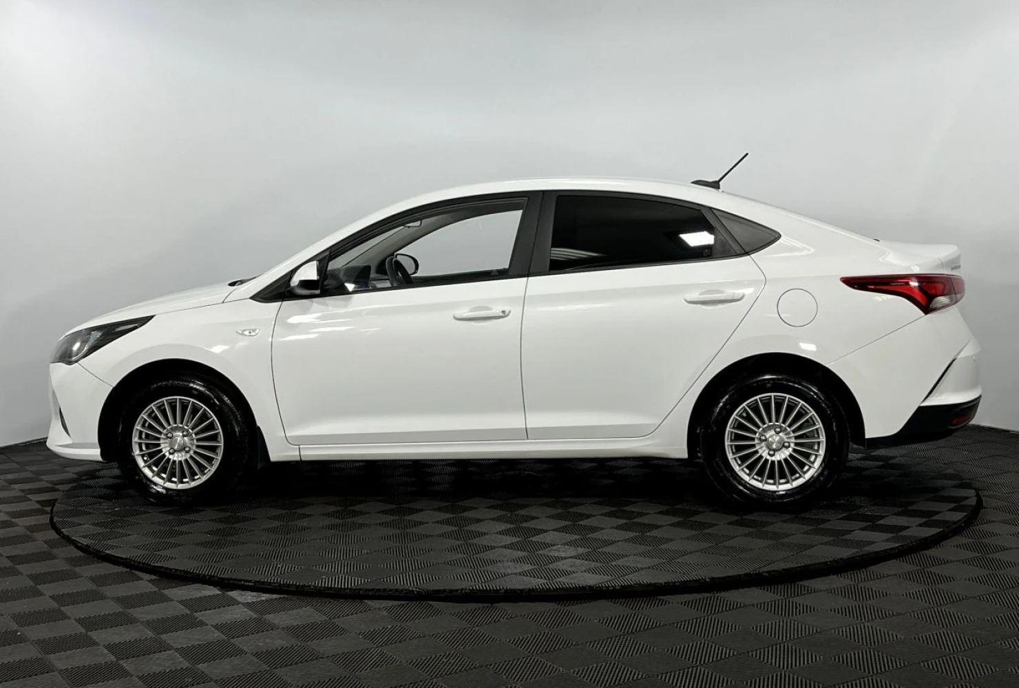 Hyundai Solaris, 2021