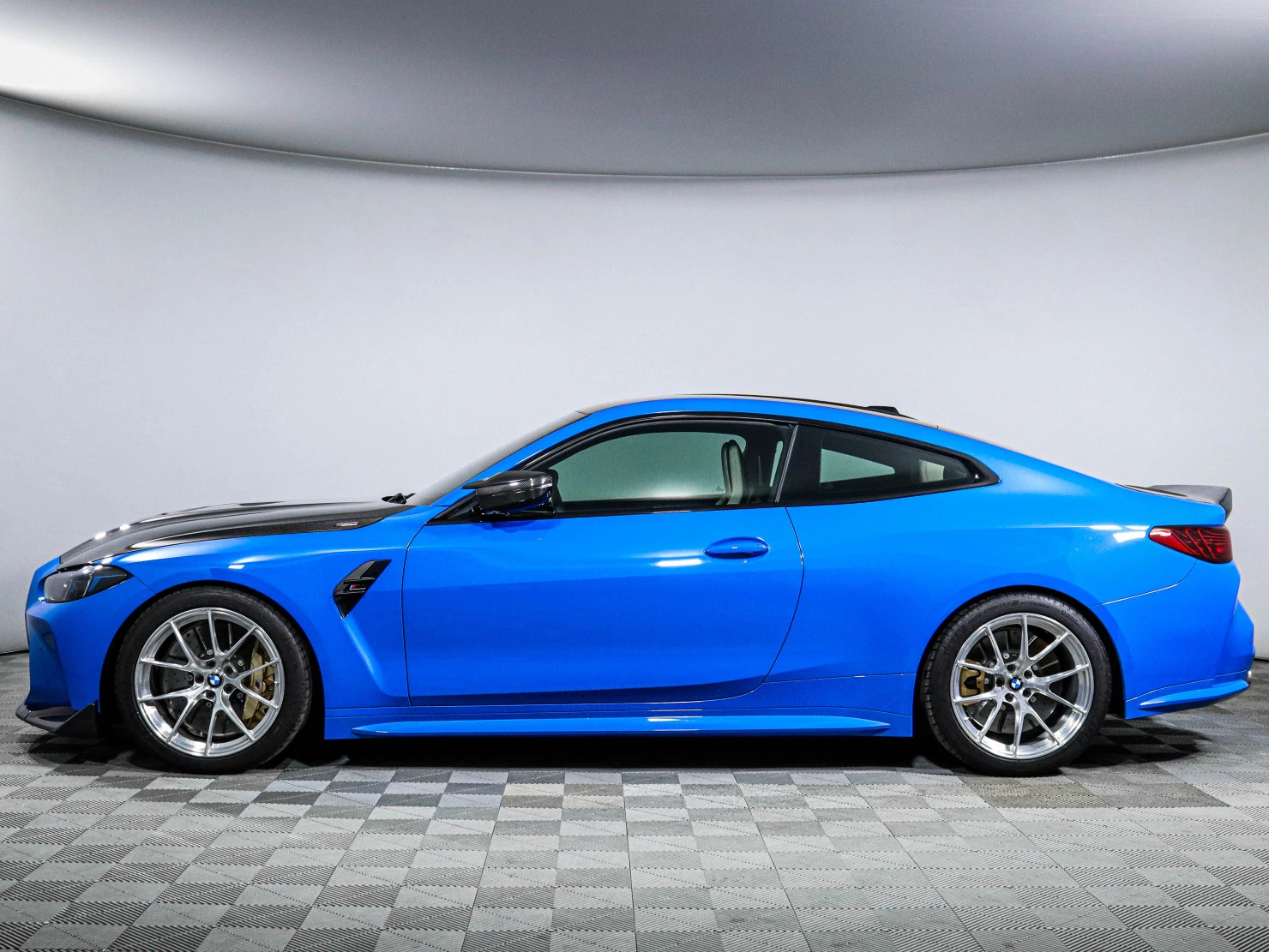BMW M4, 2024