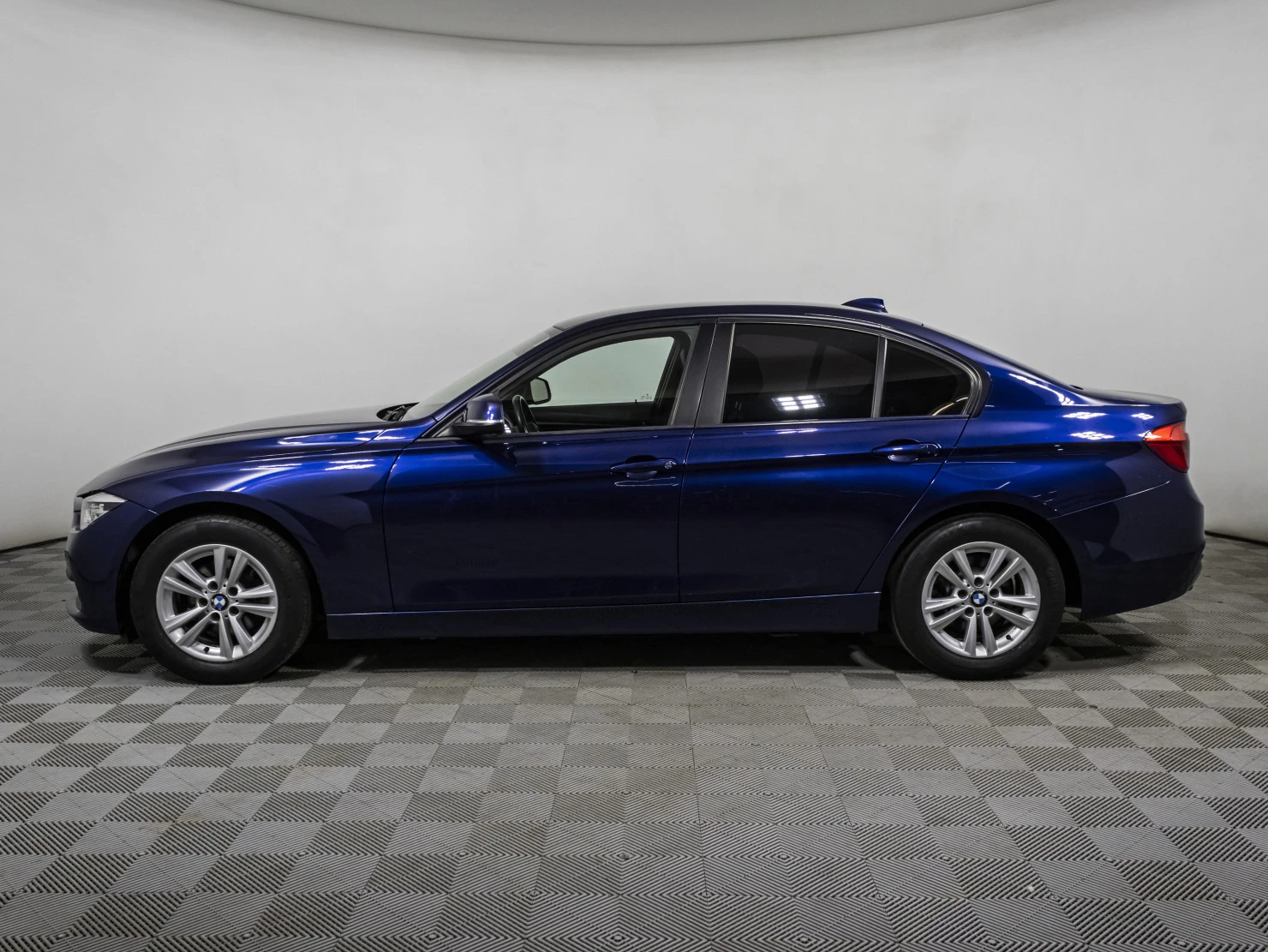 BMW 3 серии, 2017