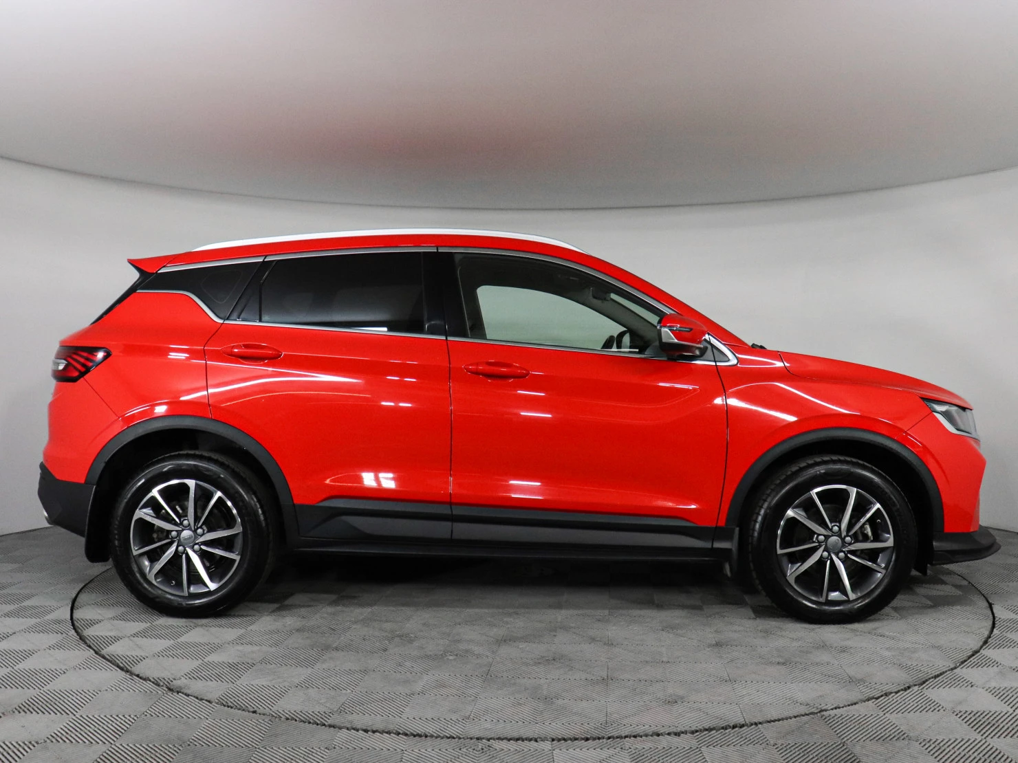 Geely Coolray, 2021