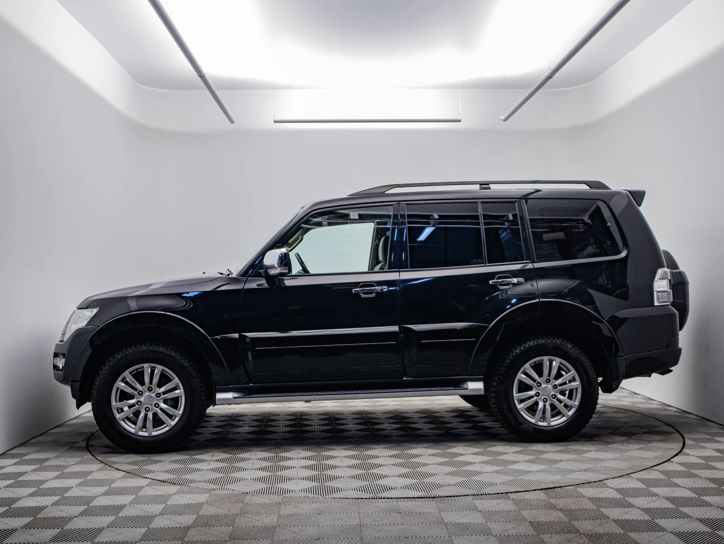 Mitsubishi PAJERO, 2017