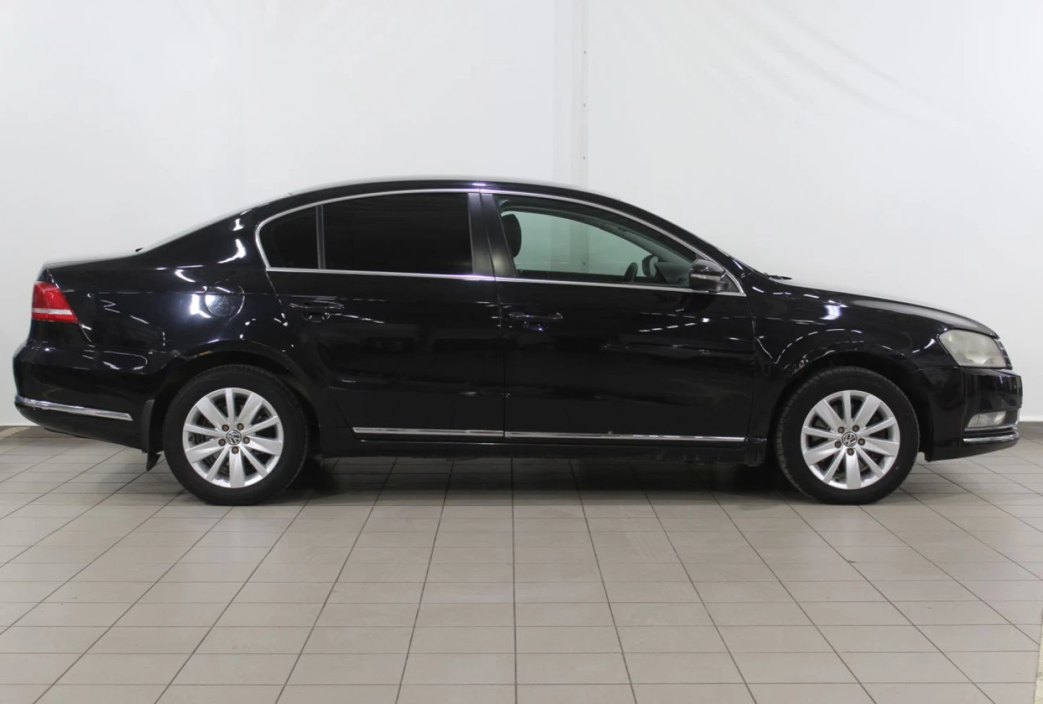 Volkswagen Passat, 2011