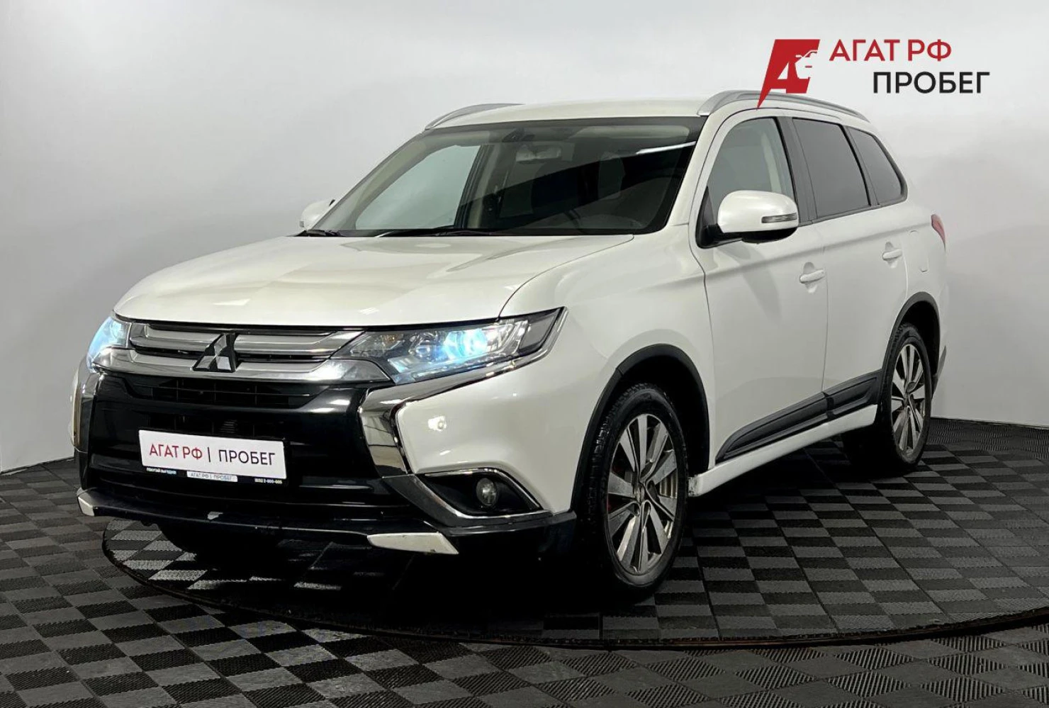 Mitsubishi OUTLANDER, 2015