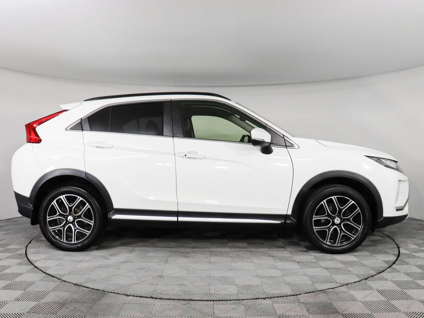 Mitsubishi ECLIPSE CROSS, 2018