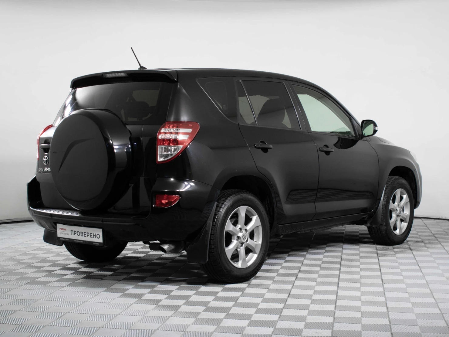 Toyota RAV4, 2010