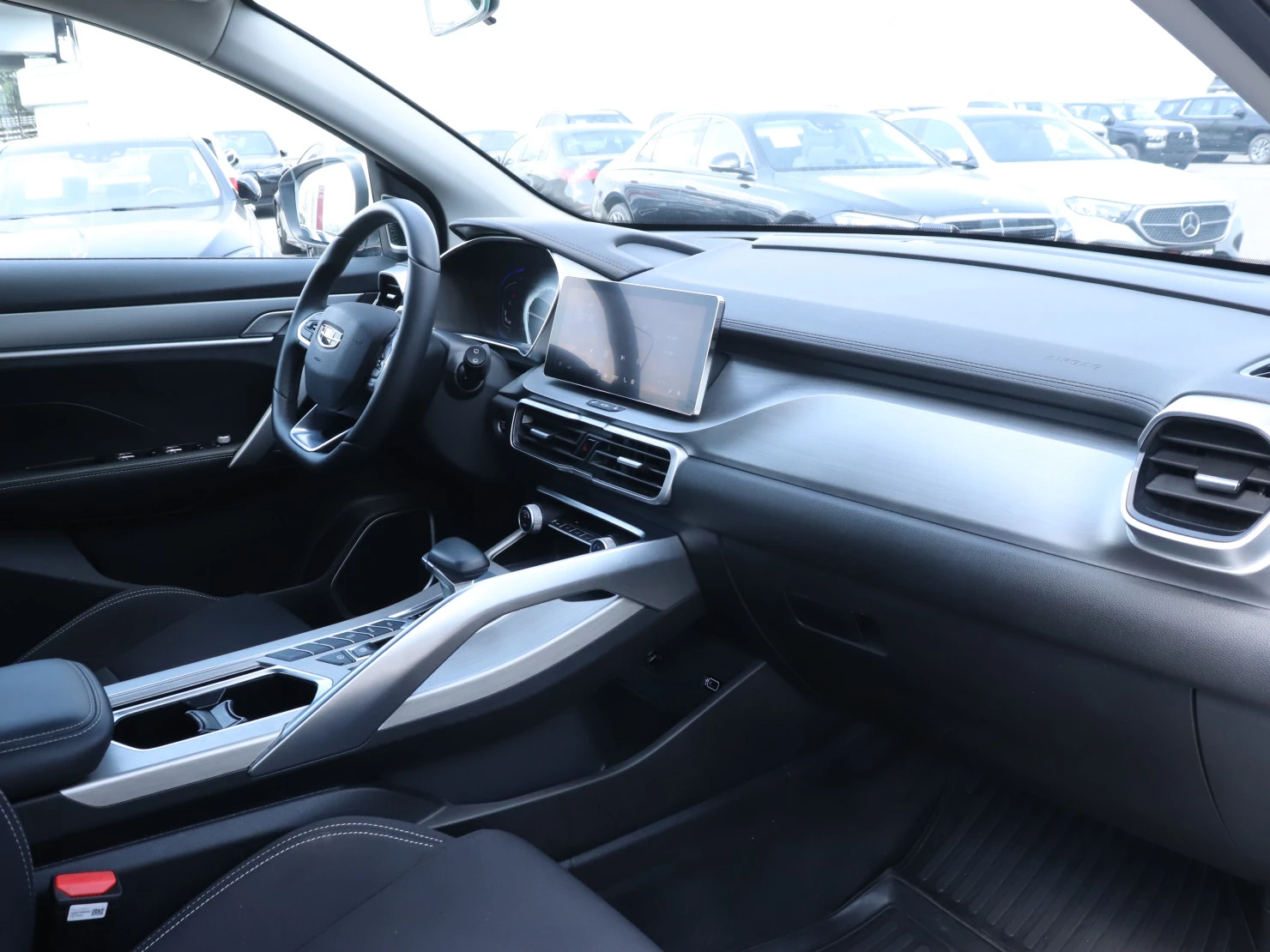 Geely Coolray, 2023