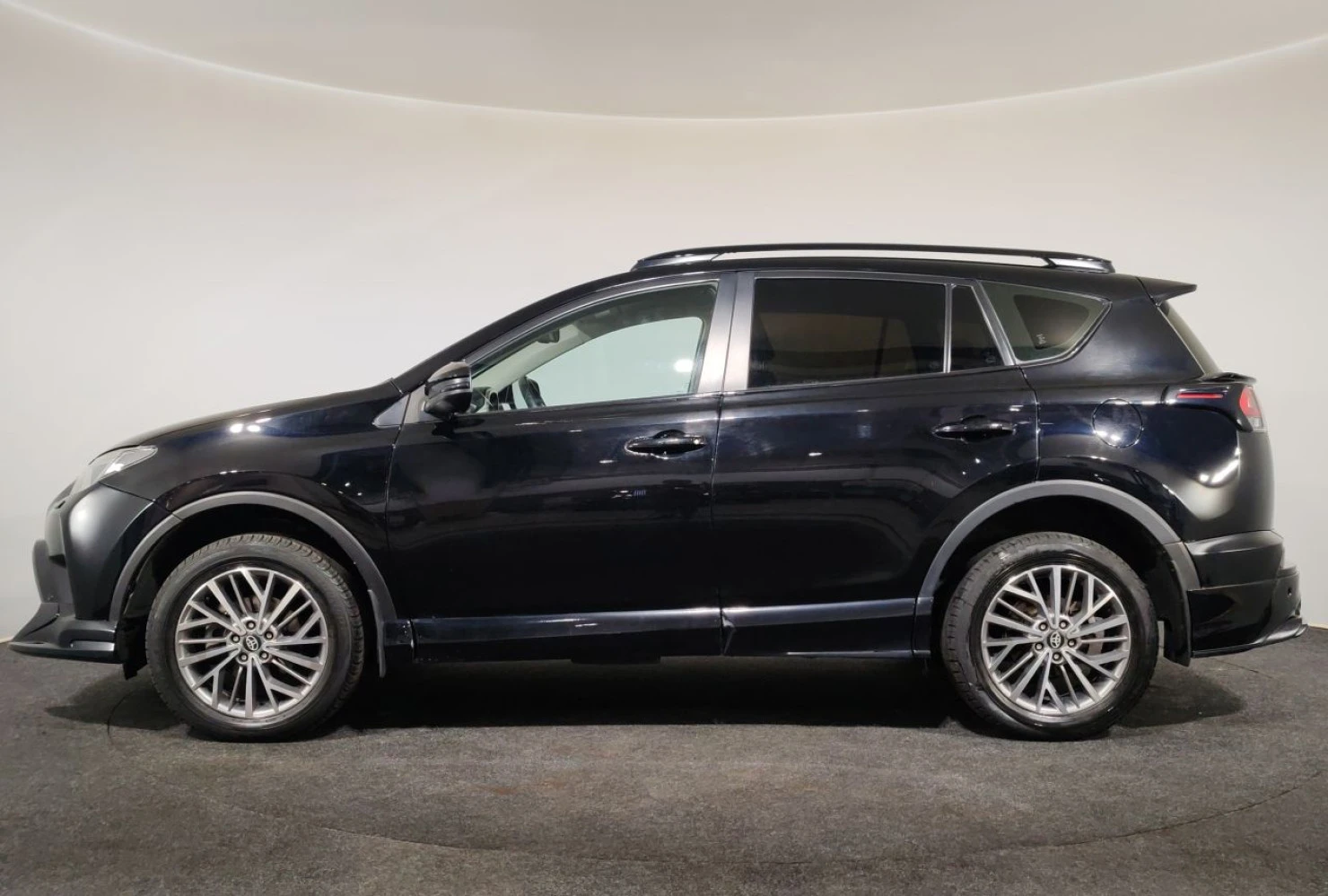 Toyota RAV4, 2017