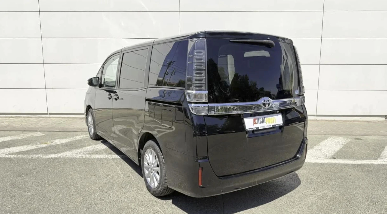 Toyota Voxy, 2019