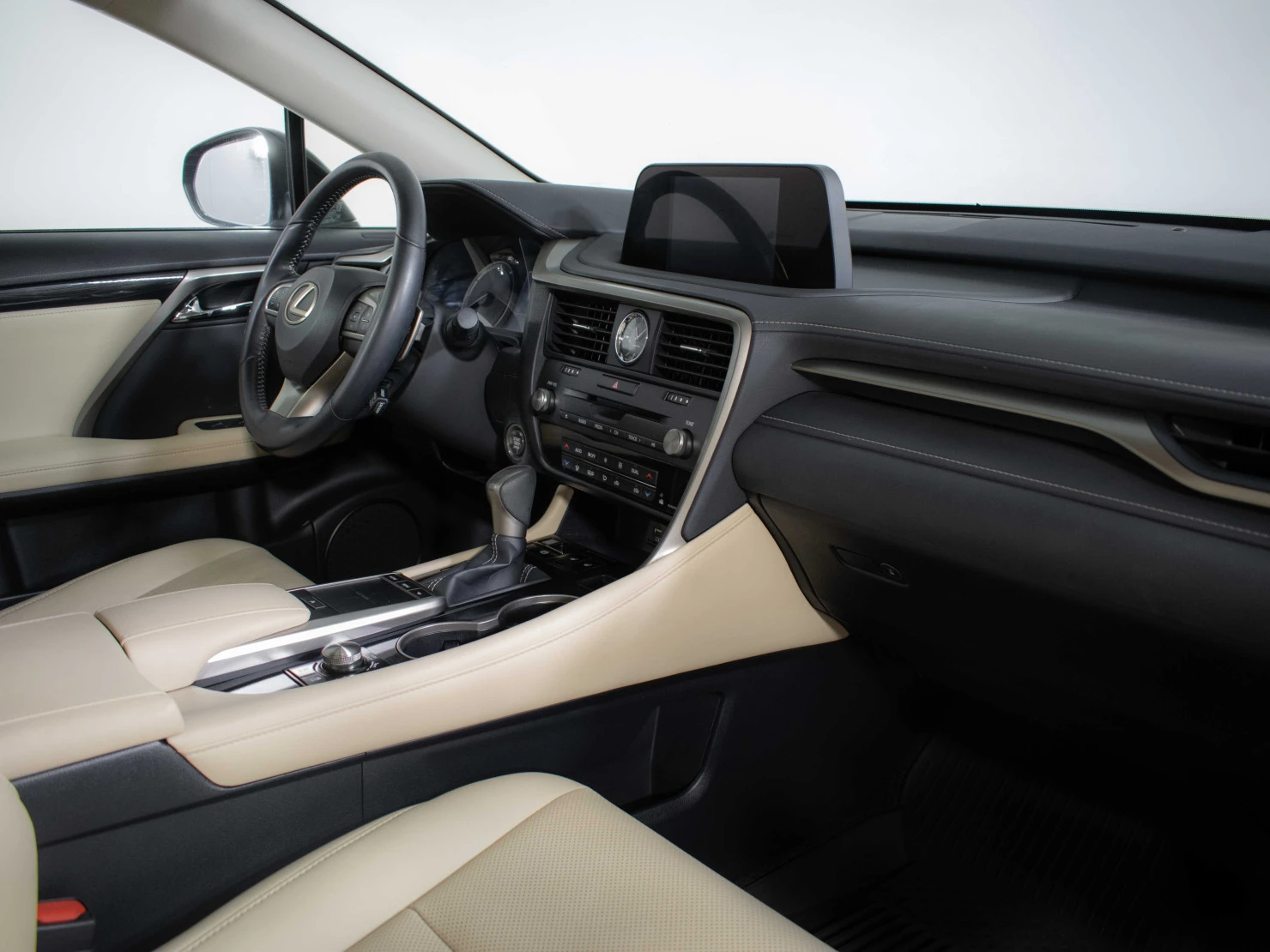Lexus RX, 2021
