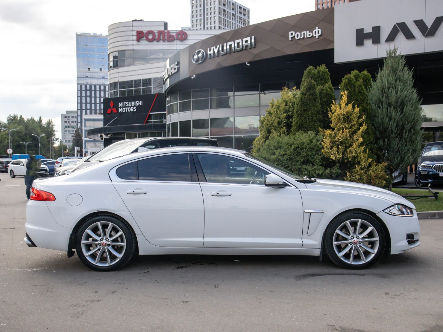 Jaguar XF, 2014
