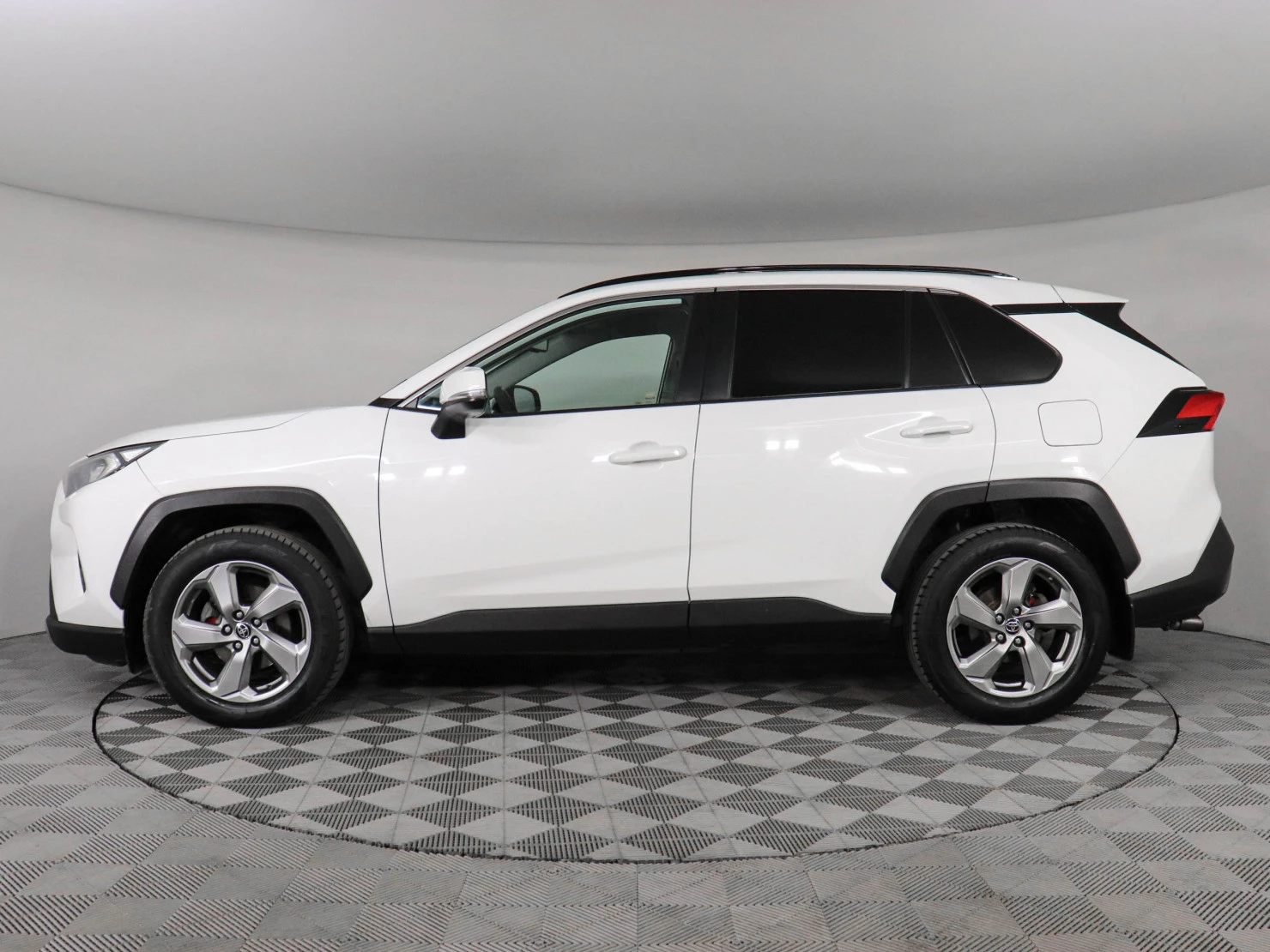 Toyota RAV4, 2021