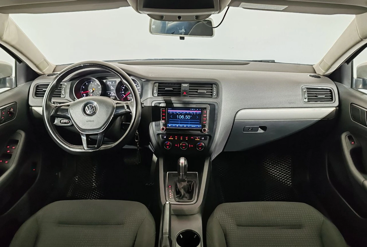 Volkswagen Jetta, 2016