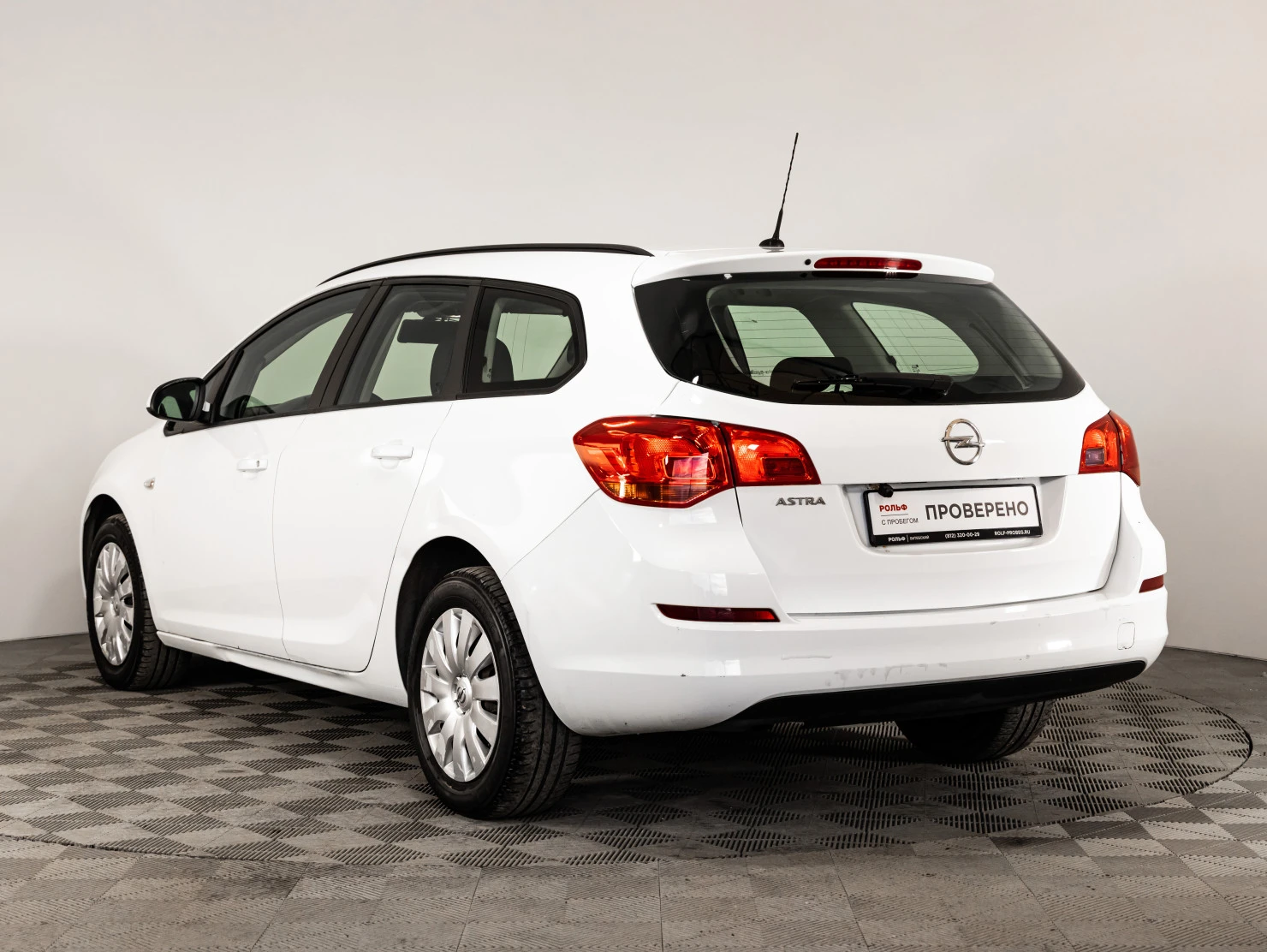 Opel Astra, 2012