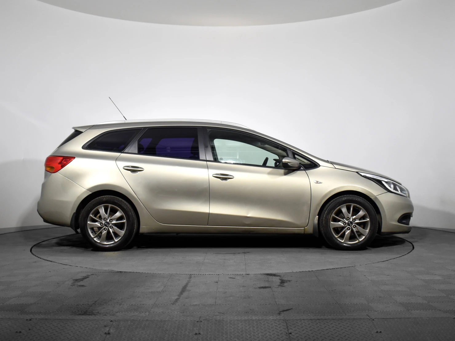 Kia Ceed, 2013
