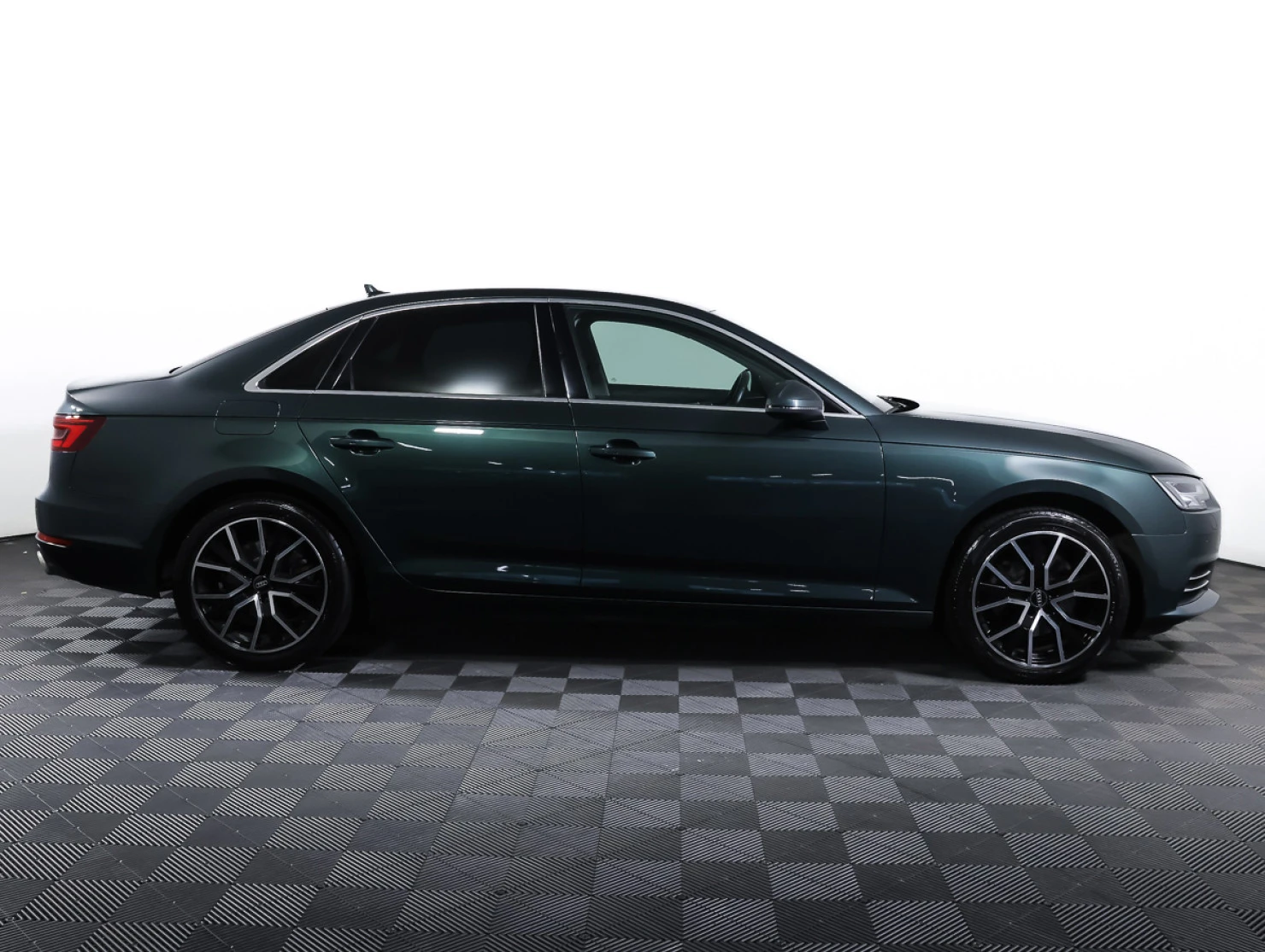 Audi A4, 2018