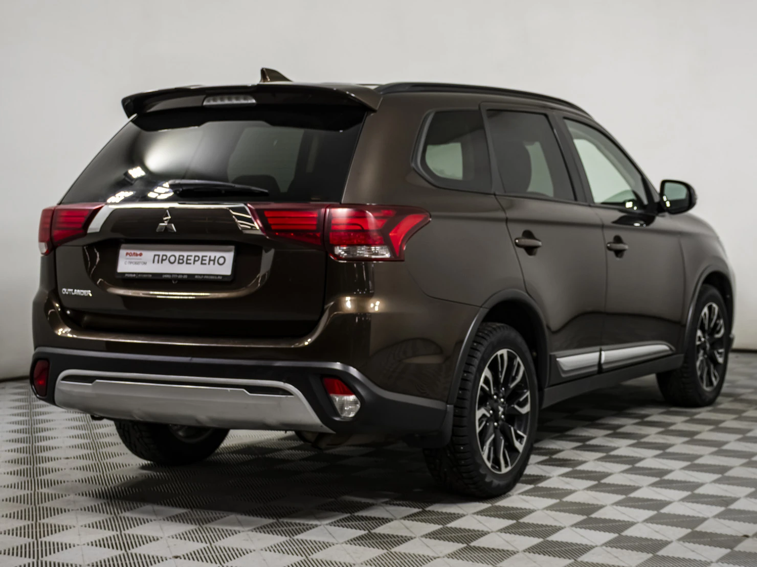 Mitsubishi OUTLANDER, 2021