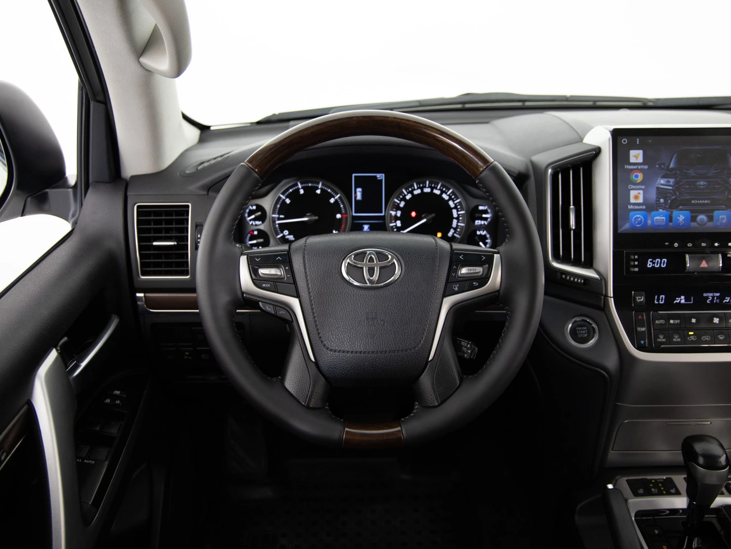 Toyota Land Cruiser, 2016