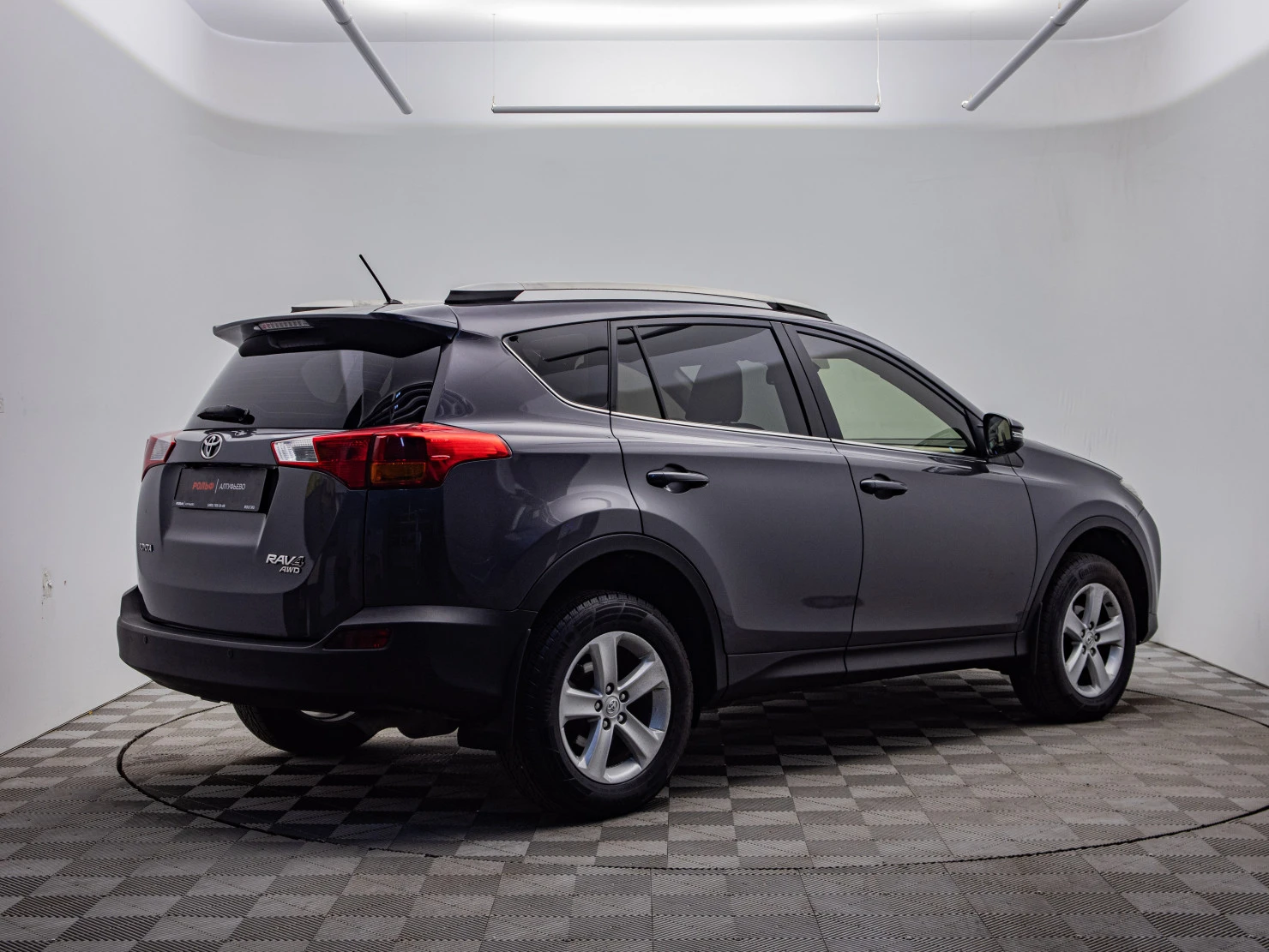 Toyota RAV4, 2013