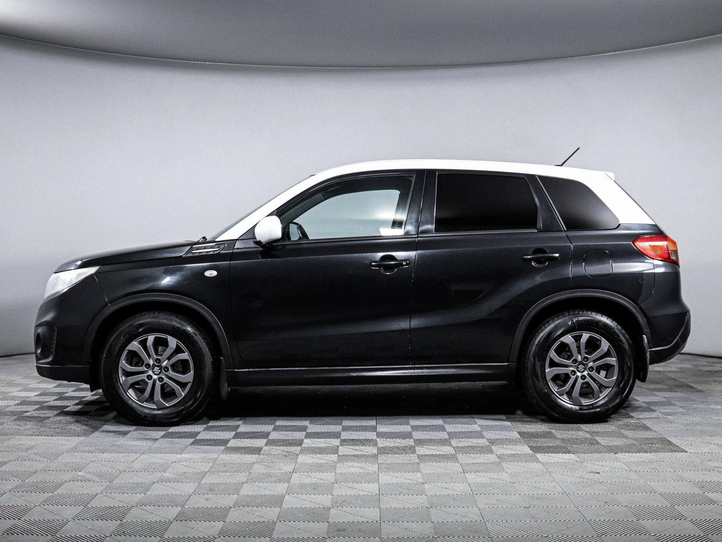 Suzuki Vitara, 2016