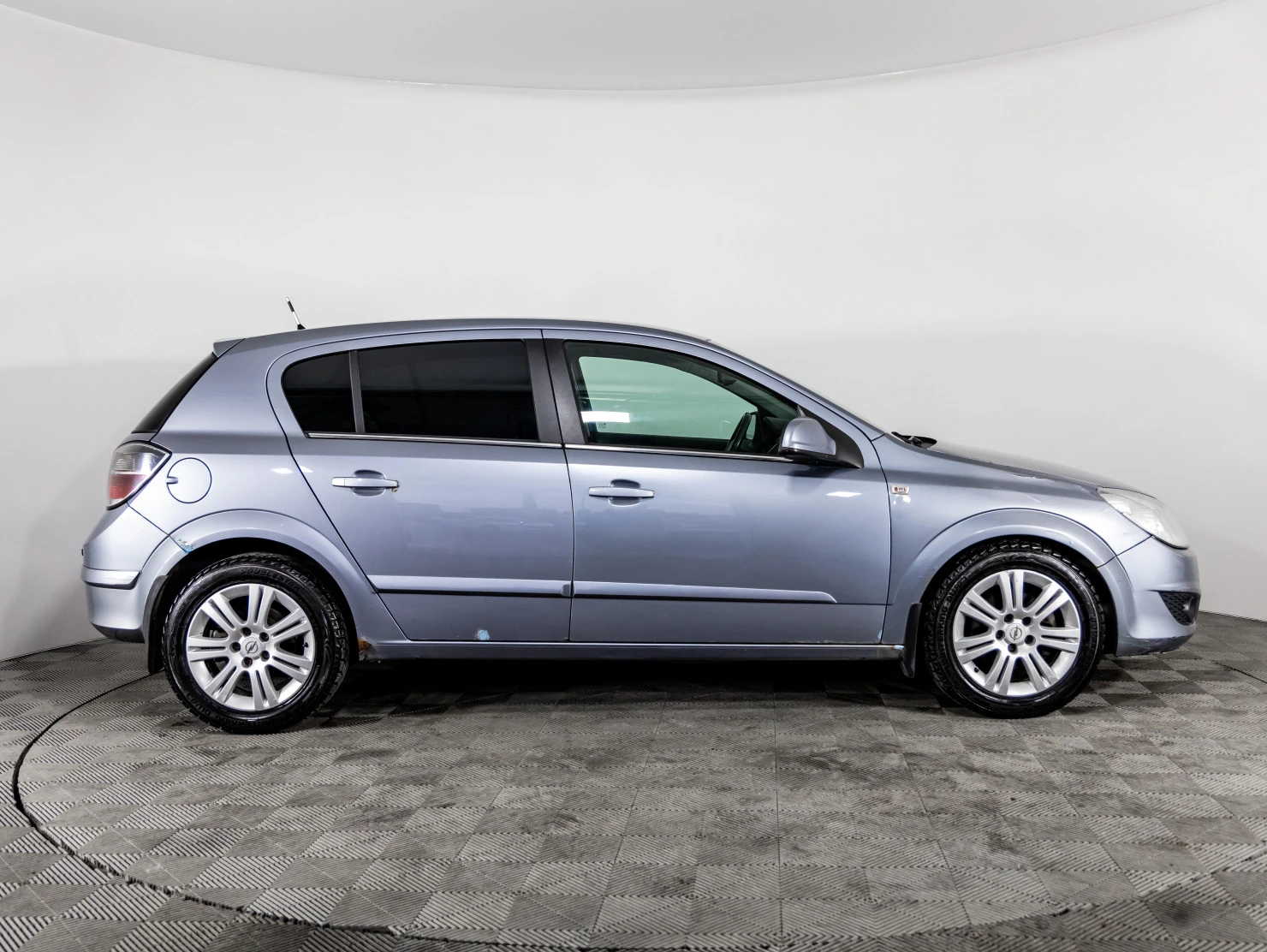 Opel Astra, 2010