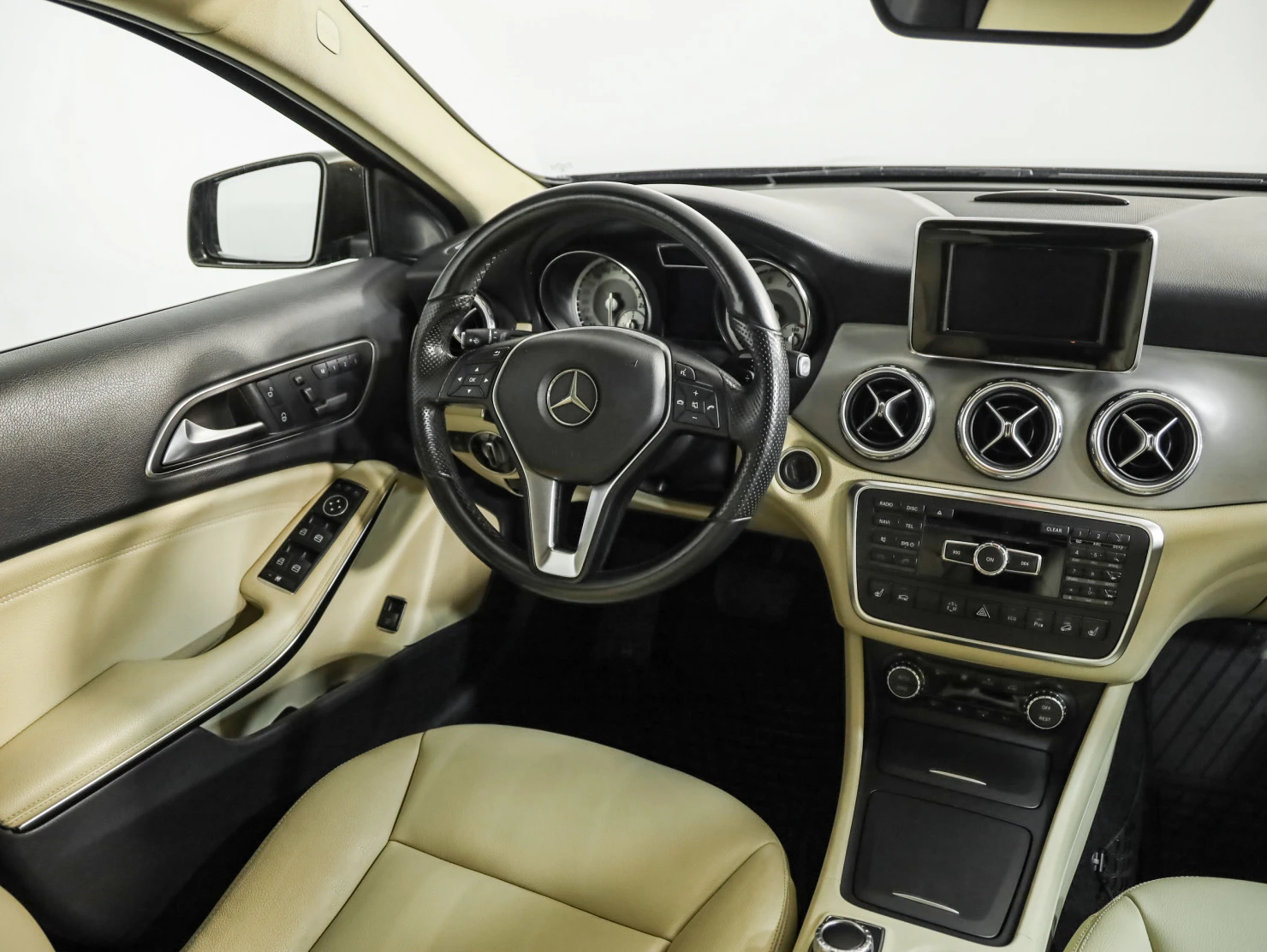 Mercedes-Benz GLA, 2014