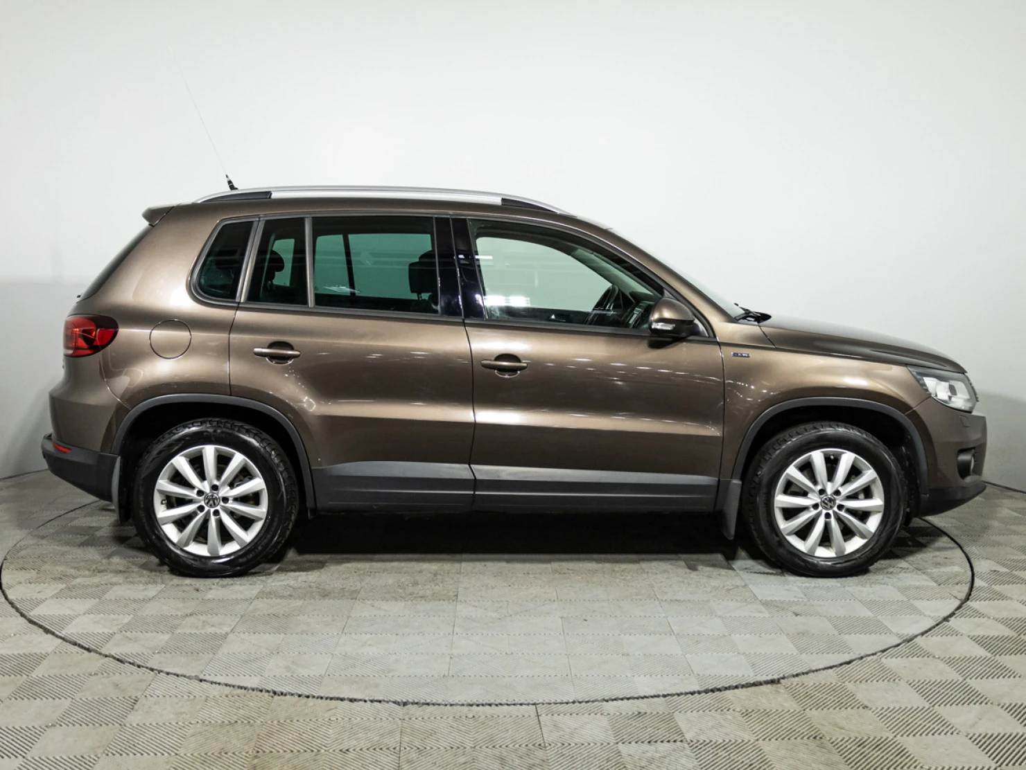 Volkswagen Tiguan, 2016
