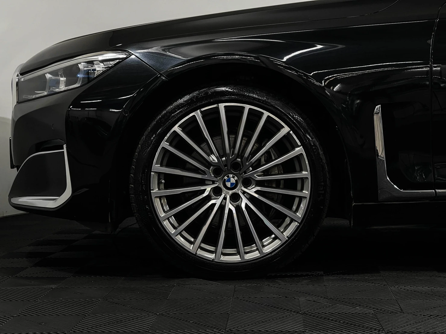 BMW 7 серии, 2021
