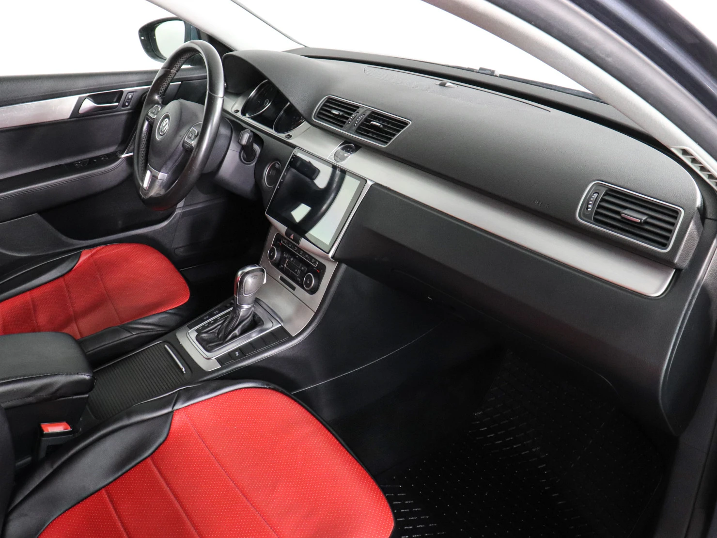 Volkswagen Passat, 2011