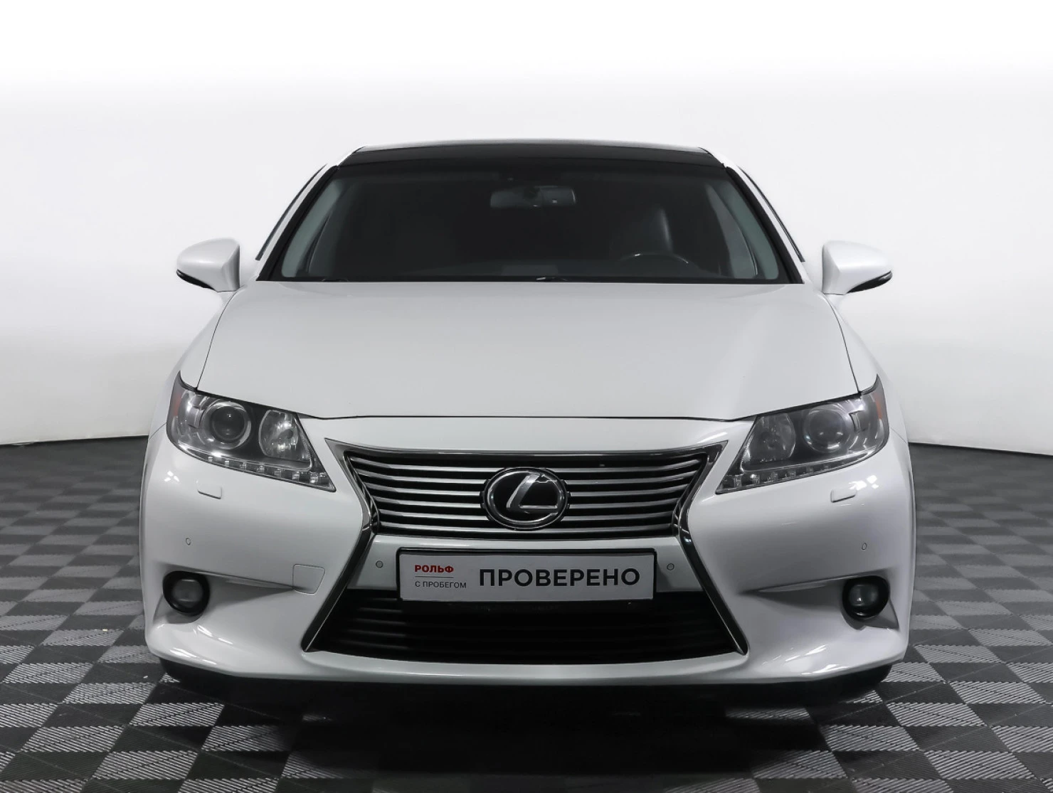 Lexus ES, 2015