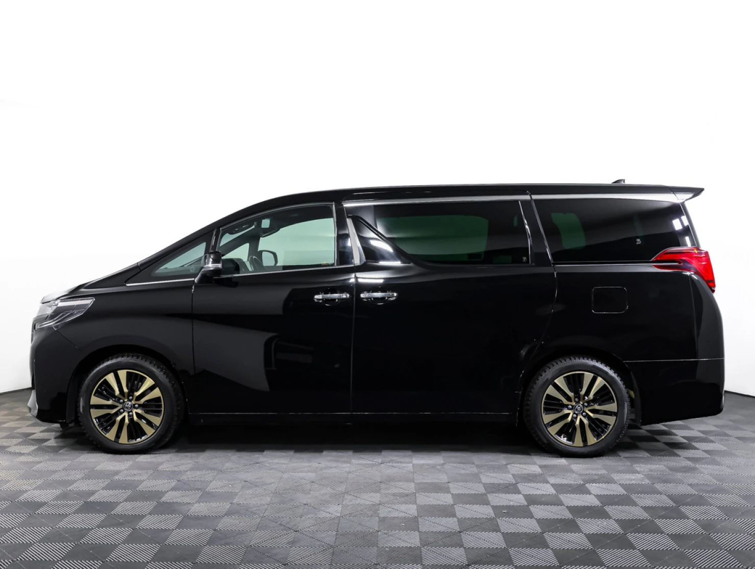 Toyota Alphard, 2021