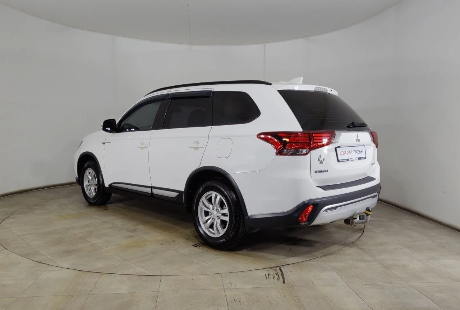 Mitsubishi OUTLANDER, 2019