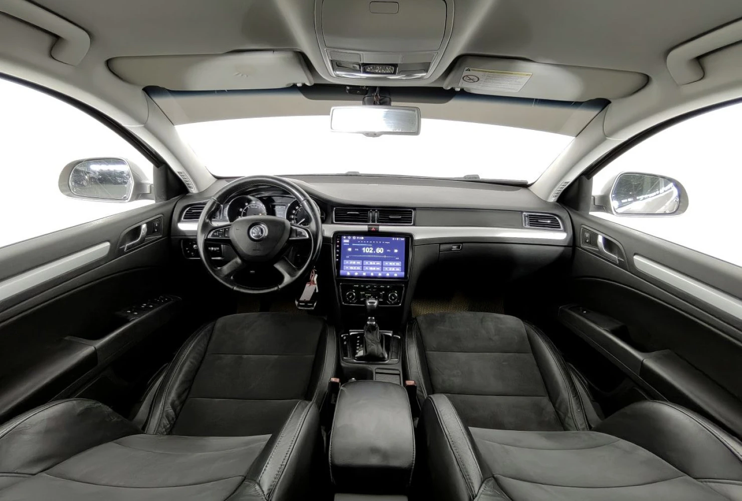 ŠKODA SUPERB, 2013