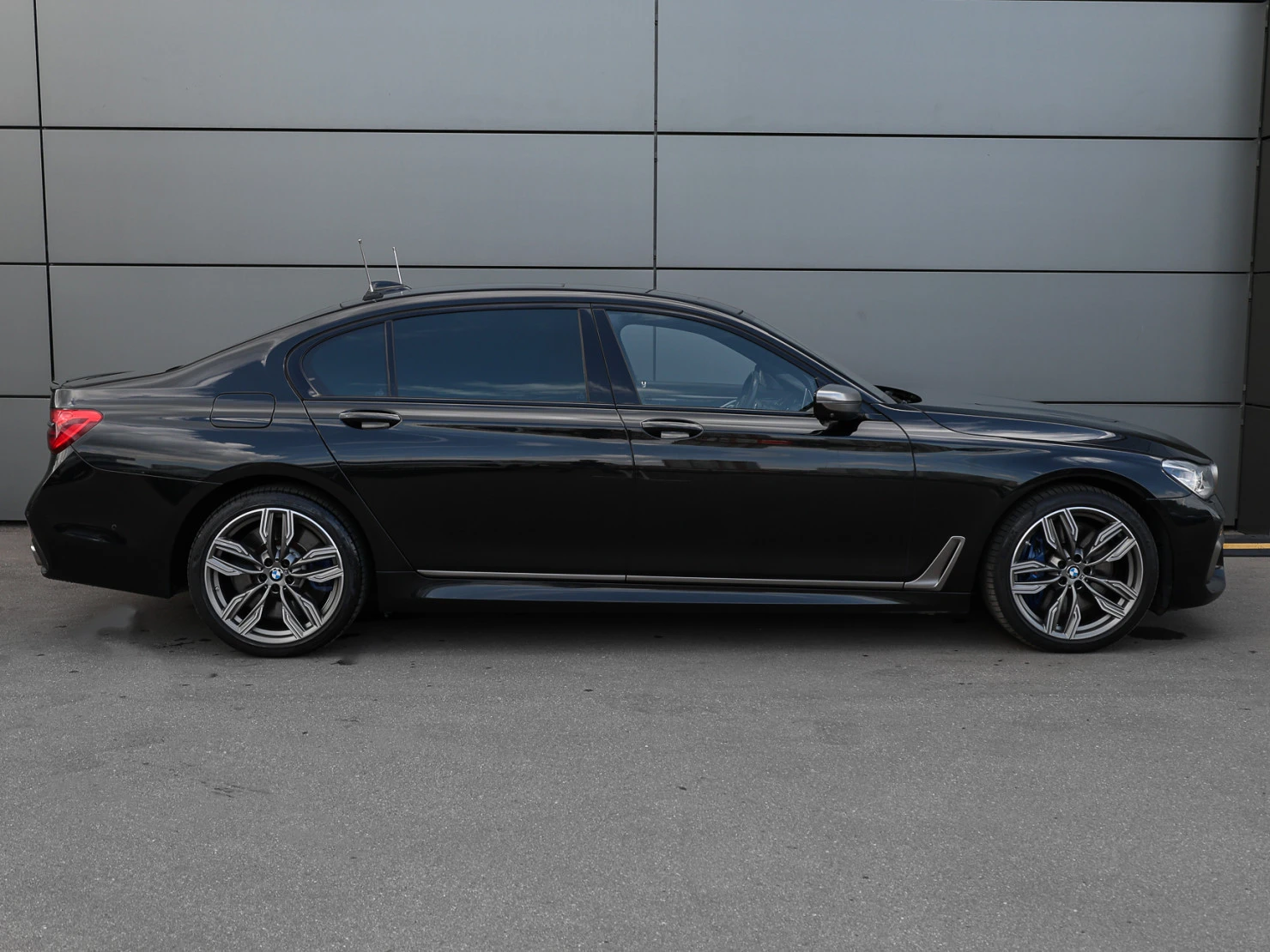 BMW 7 серии, 2018